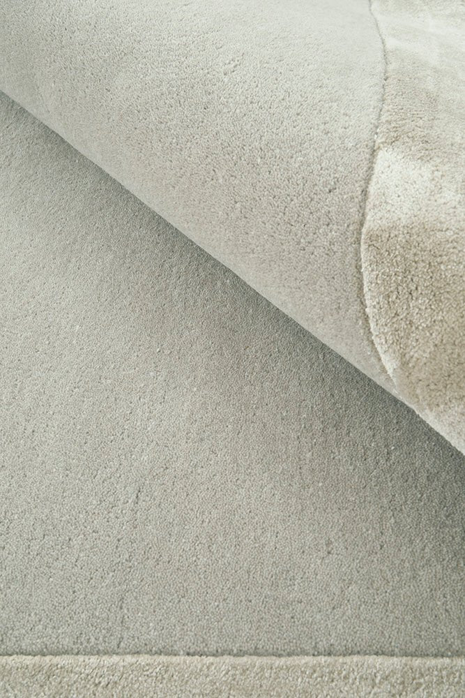 Hugo Silver Runner Rug | Luxury home decor and furniture by Home Decor & Co