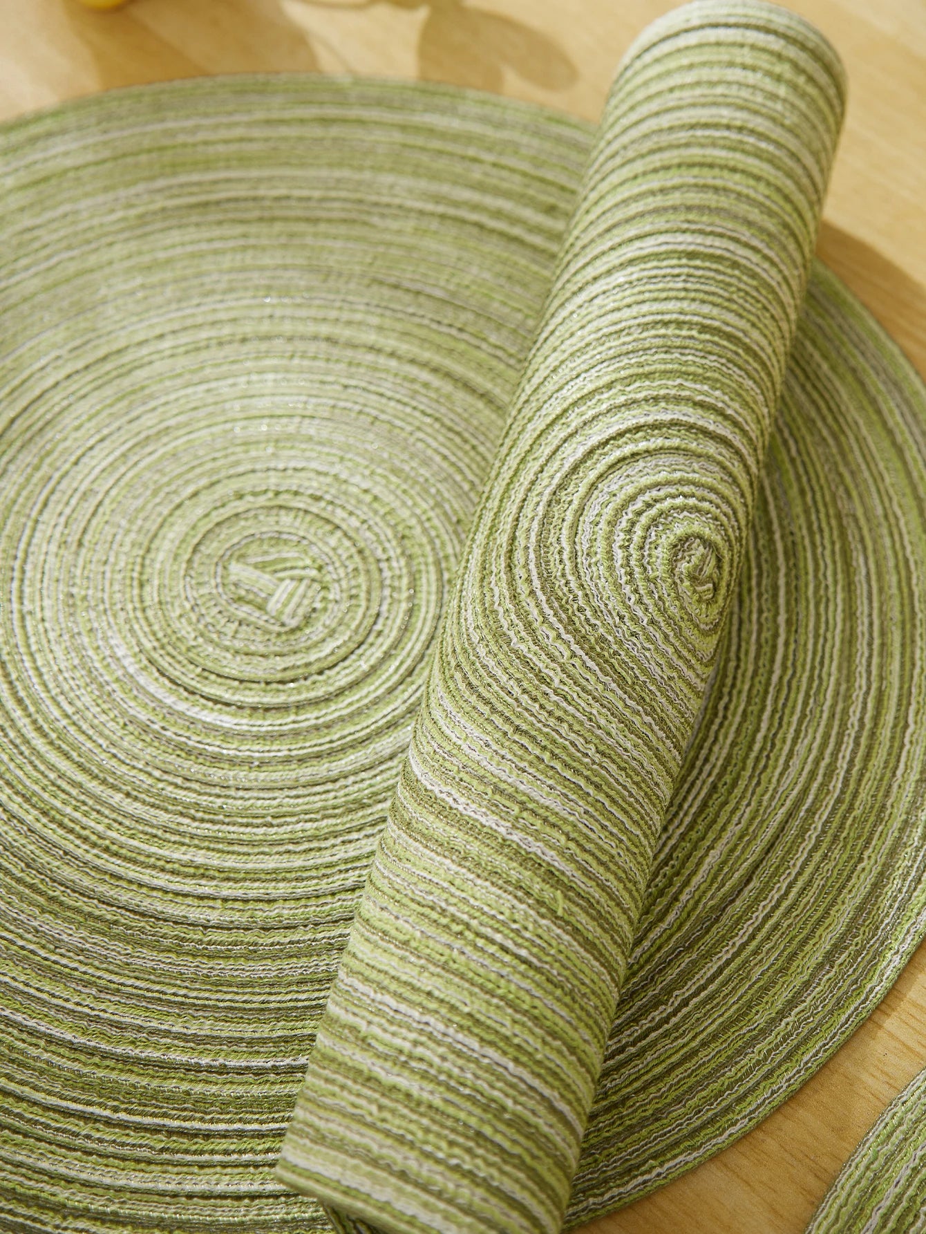 Set of 4 Handmade Round Woven Placemats – 15 Inch Dining Table Mats