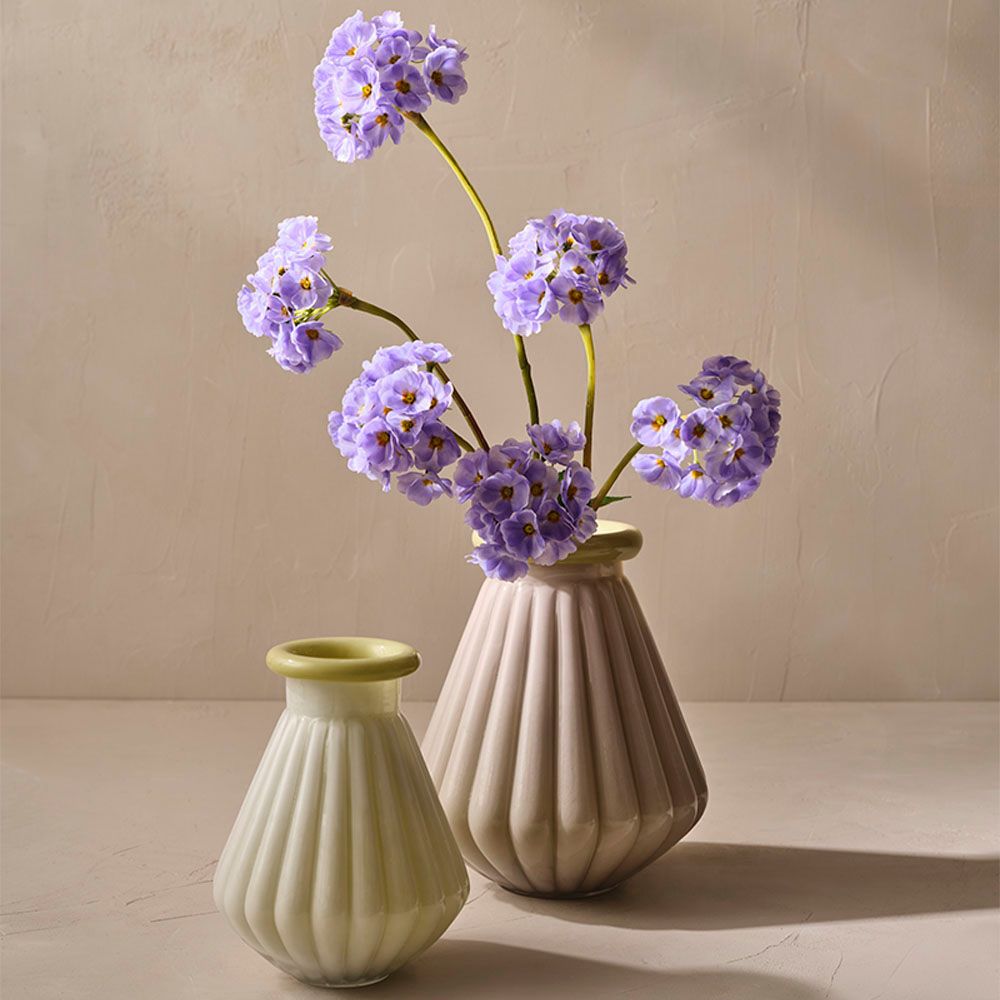 Belle Vase in white glass