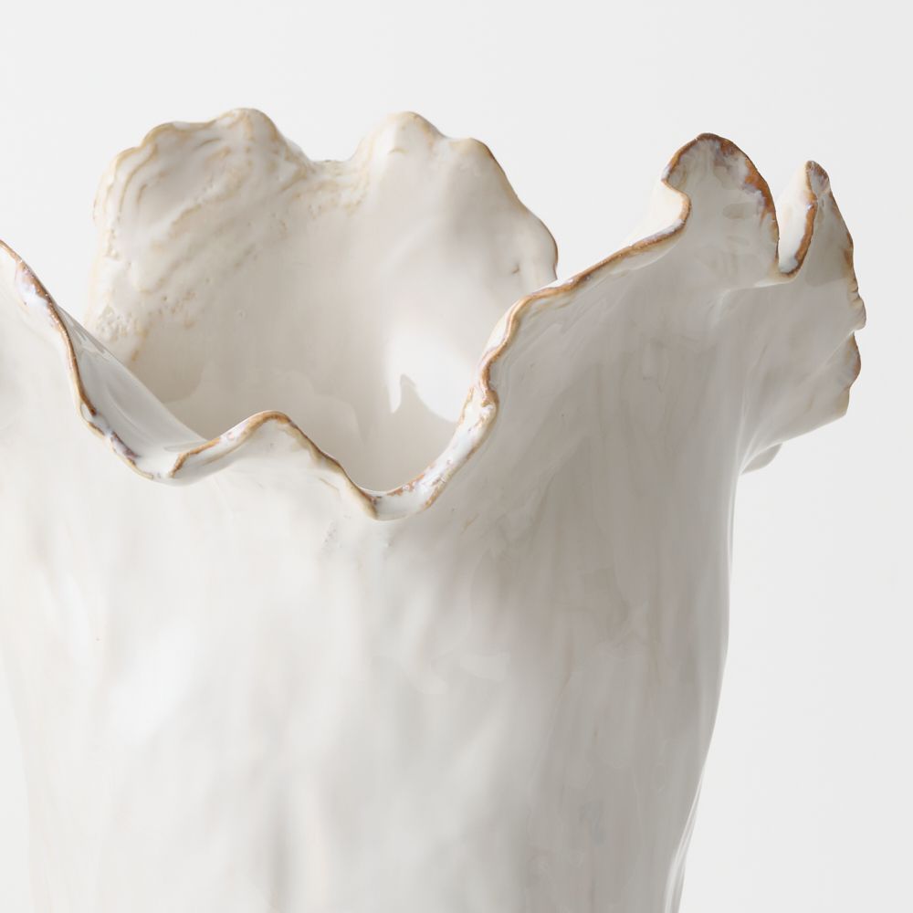 Elara Vase Veil