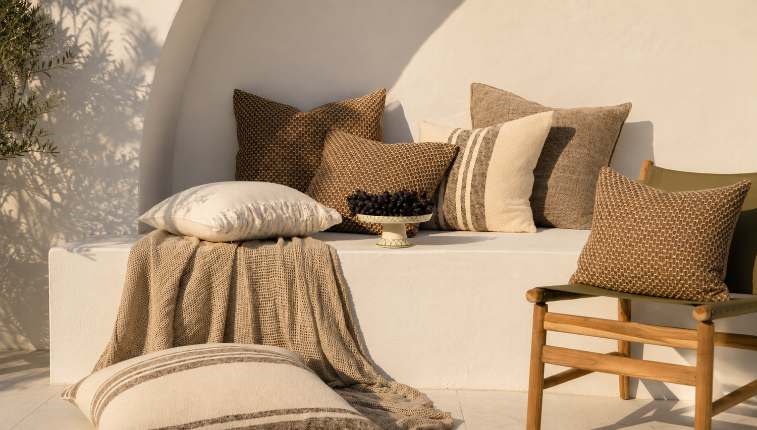 Cushions - Home Decor & Co