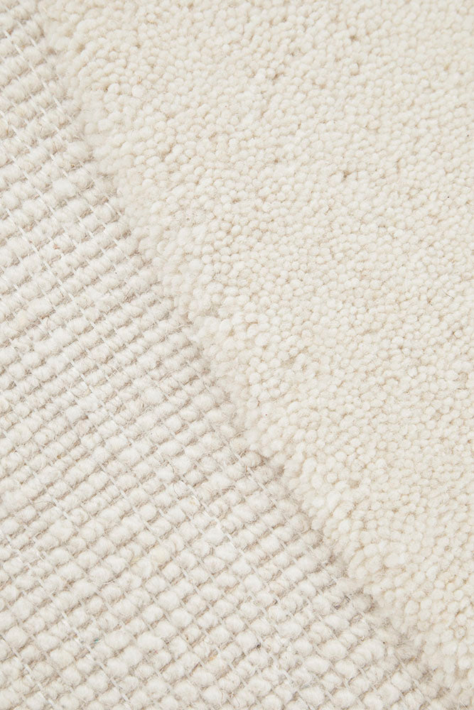 Cleo Milk Rug