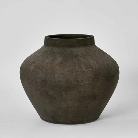 Landis Classic Medium Vase Earth Brown | Luxury home decor and furniture by Home Decor & Co