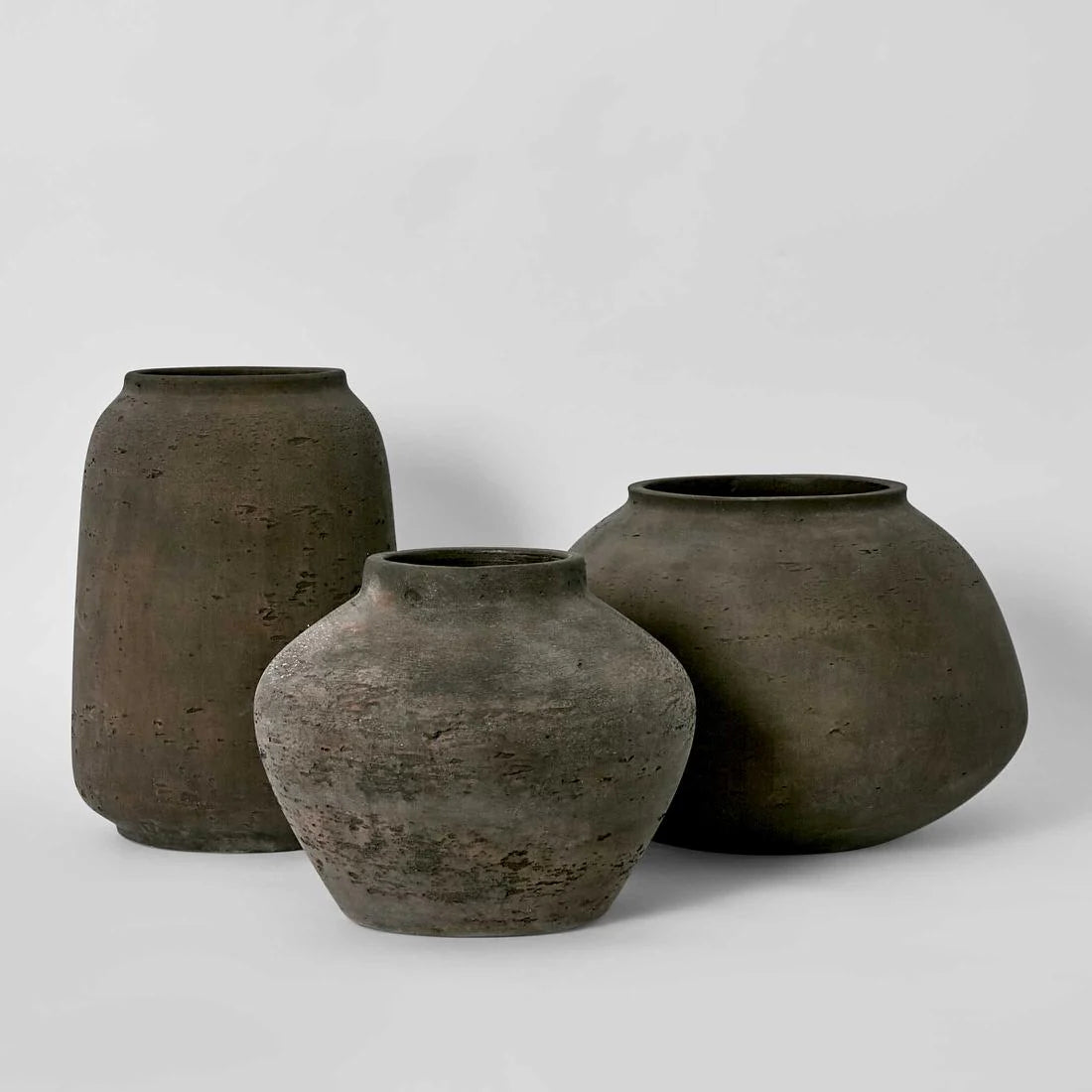 Landis Classic Medium Vase Earth Brown | Luxury home decor and furniture by Home Decor & Co