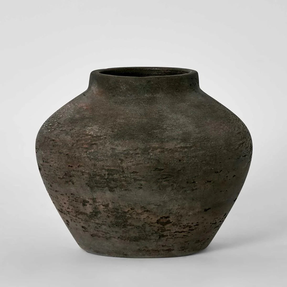 Landis Classic Small Vase Earth Brown | Luxury home decor and furniture by Home Decor & Co