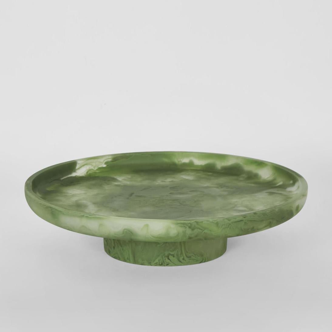 CARSON Resin Serving Platter Round on Stand Green | Luxury home decor and furniture by Home Decor & Co