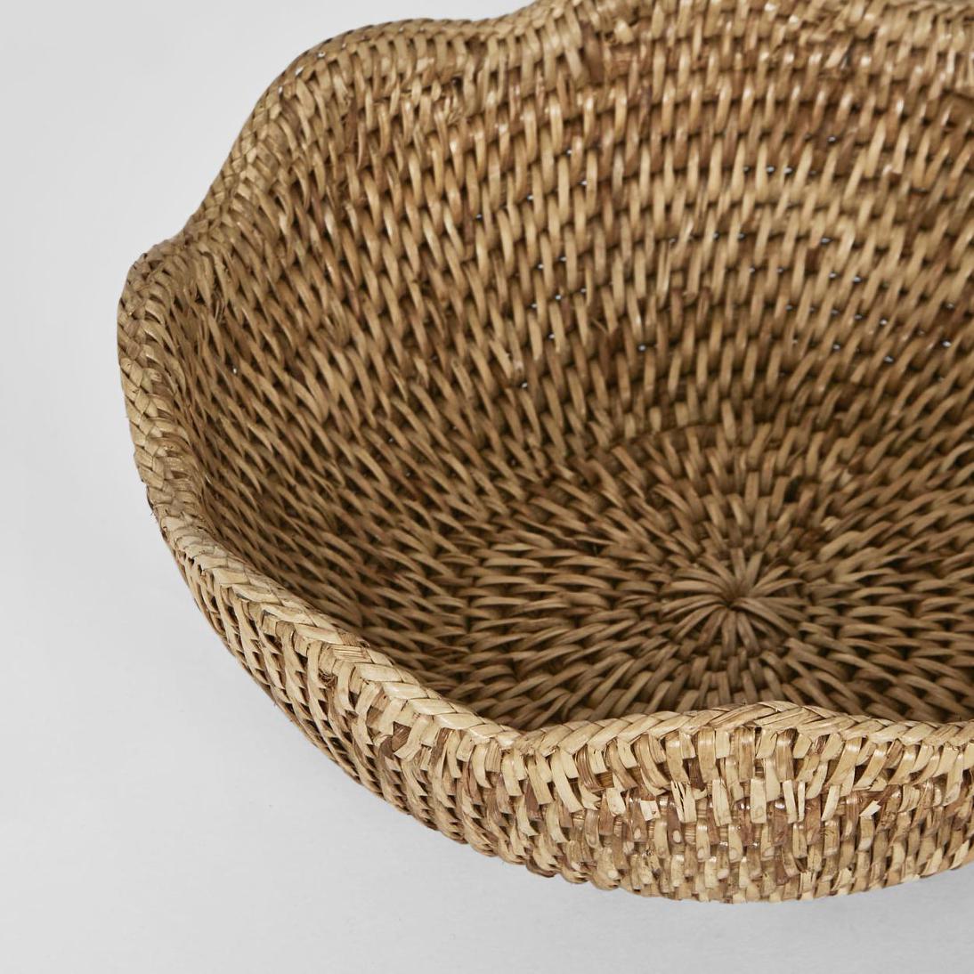 Paume Scallop Bowl Small Natural | Luxury home decor and furniture by Home Decor & Co