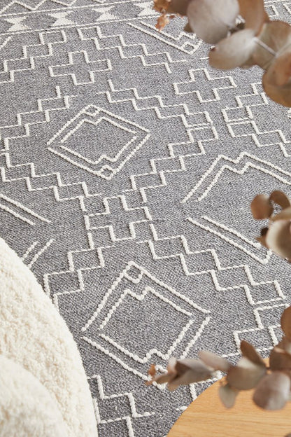 Salena Rug Grey, view 3