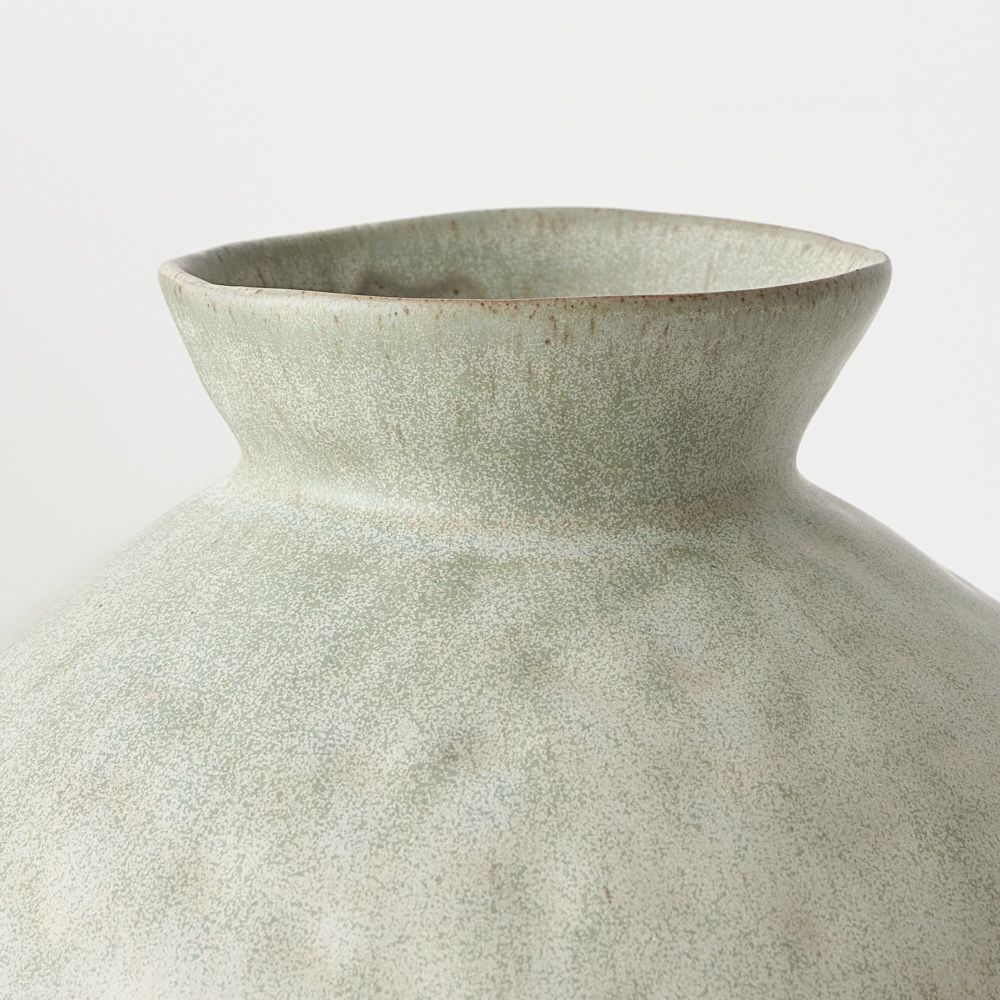 Natsuka Squat Vase Lichen