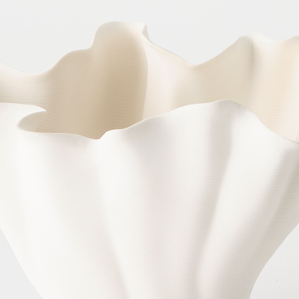 Lysia Vase White