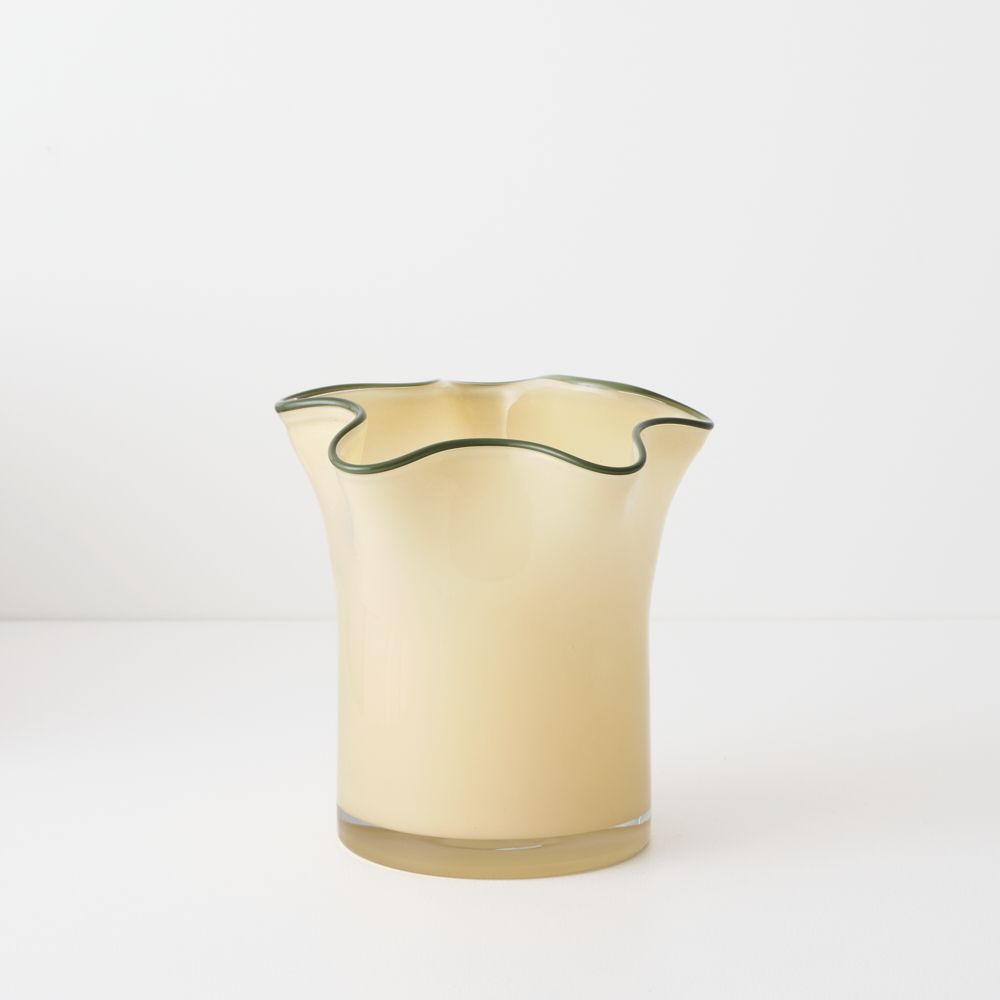 Cassis Vase in cream glass, small