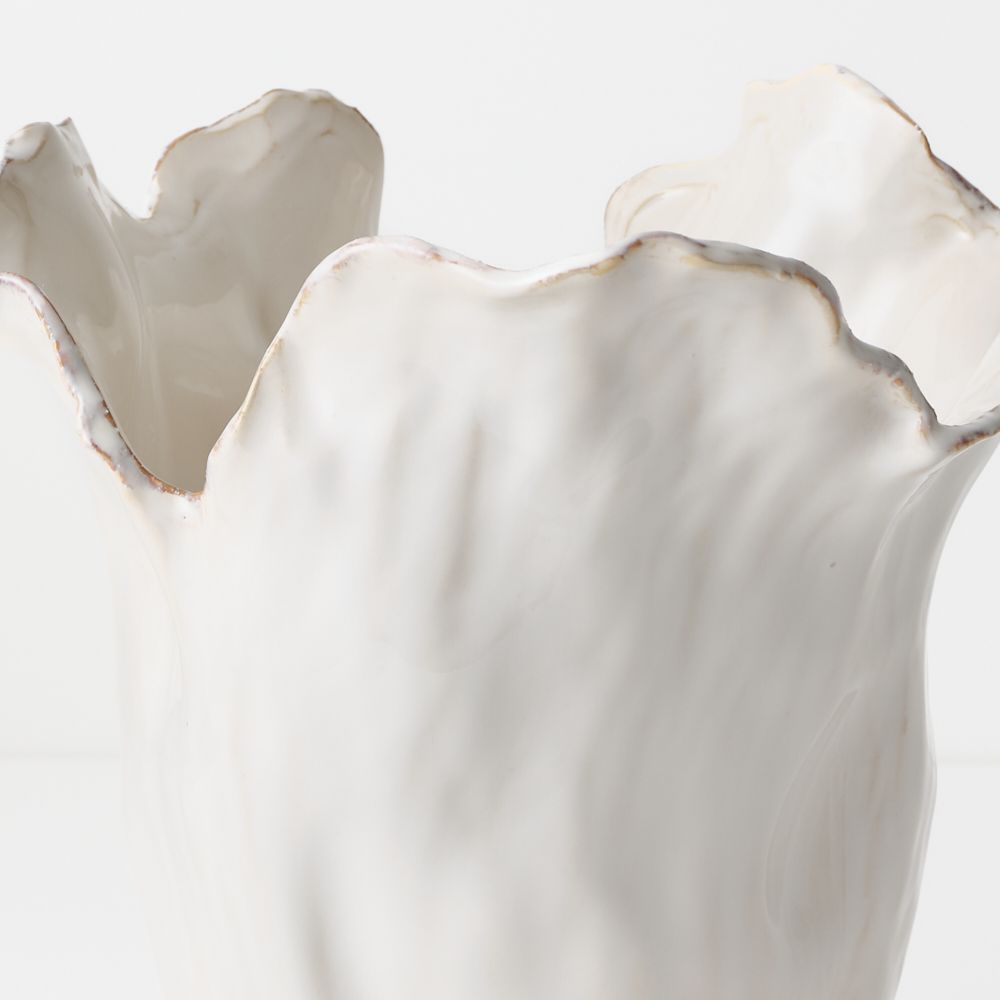 Elara Vase Veil