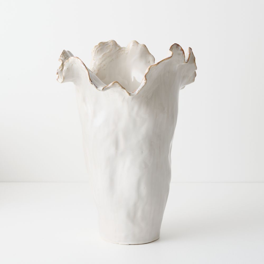 Elara Vase Veil